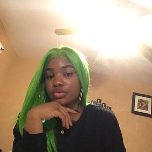 Meet your Posher, Precious